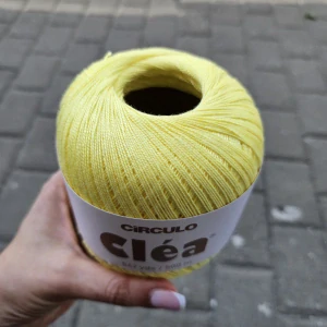 Clea 1236 - citrónovo žltá tenká 100% bavlnená priadza
