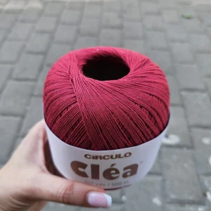 Clea 3611 - malinová tenká 100% bavlnená priadza