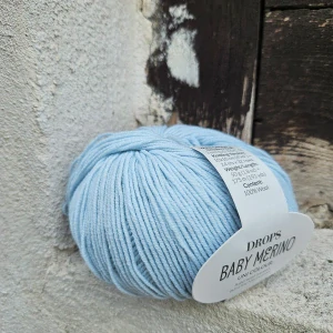 11 Baby Merino - Svetlo modrá 100% merino vlna so superwash úpravou