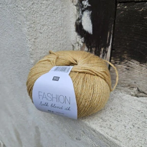 iba 10ks! Fashion Silk Blend DK - medová zmesová priadza z hodvábu a bavlny
