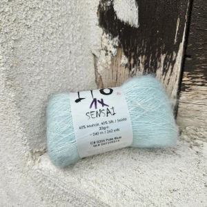 posledný 1ks! Sensai - 324 Pale Blue - ľadová modrá tenká mohérová vlna s hodvábom
