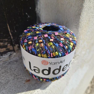 Ladder 7809 - pastel farebná stužková priadza s "rebríkovou" štruktúrou