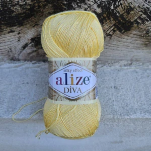 Diva 187 - Svetlo žltá letná akrylová mikrovlákno vlna