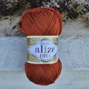 Diva 36 - Škoricová letná akrylová mikrovlákno vlna