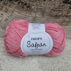Safran 02 - stredne ružová 100% egyptská česaná bavlna