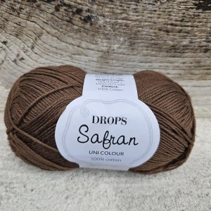 Safran 68 - tmavo čokoládovo hnedá 100% egyptská česaná bavlna