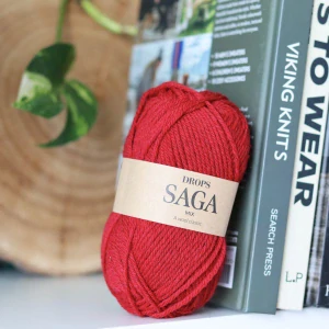 Saga 19 - Crimson Red - vínová 100% vlna