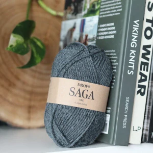 Saga 30 - Storm Blue - tmavo sivo modrá 100% vlna