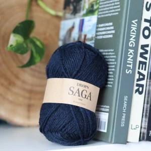 Saga 31 - Dark Navy - tmavo čierno modrá 100% vlna