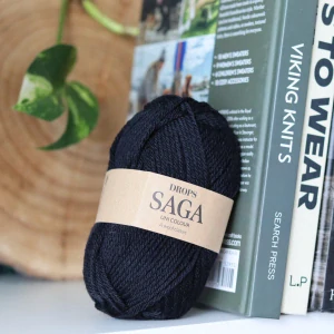 Saga 02 - Black - čierna 100% vlna