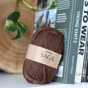 Saga 15 - Chocolate - čokoládová hnedá 100% vlna