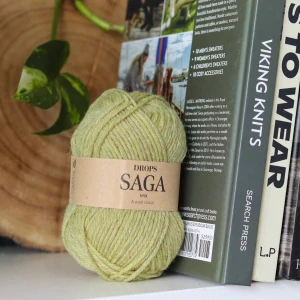 Saga 34 - Lime Cream - svetlo zelená 100% vlna