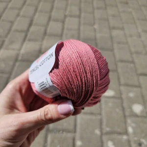 iba 3ks! Malinovo ružová priadza s lyocel vláknom Tencel Cotton 16