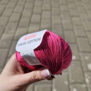 iba 6ks! Cyklámenovo ružová priadza s lyocel vláknom Tencel Cotton 26