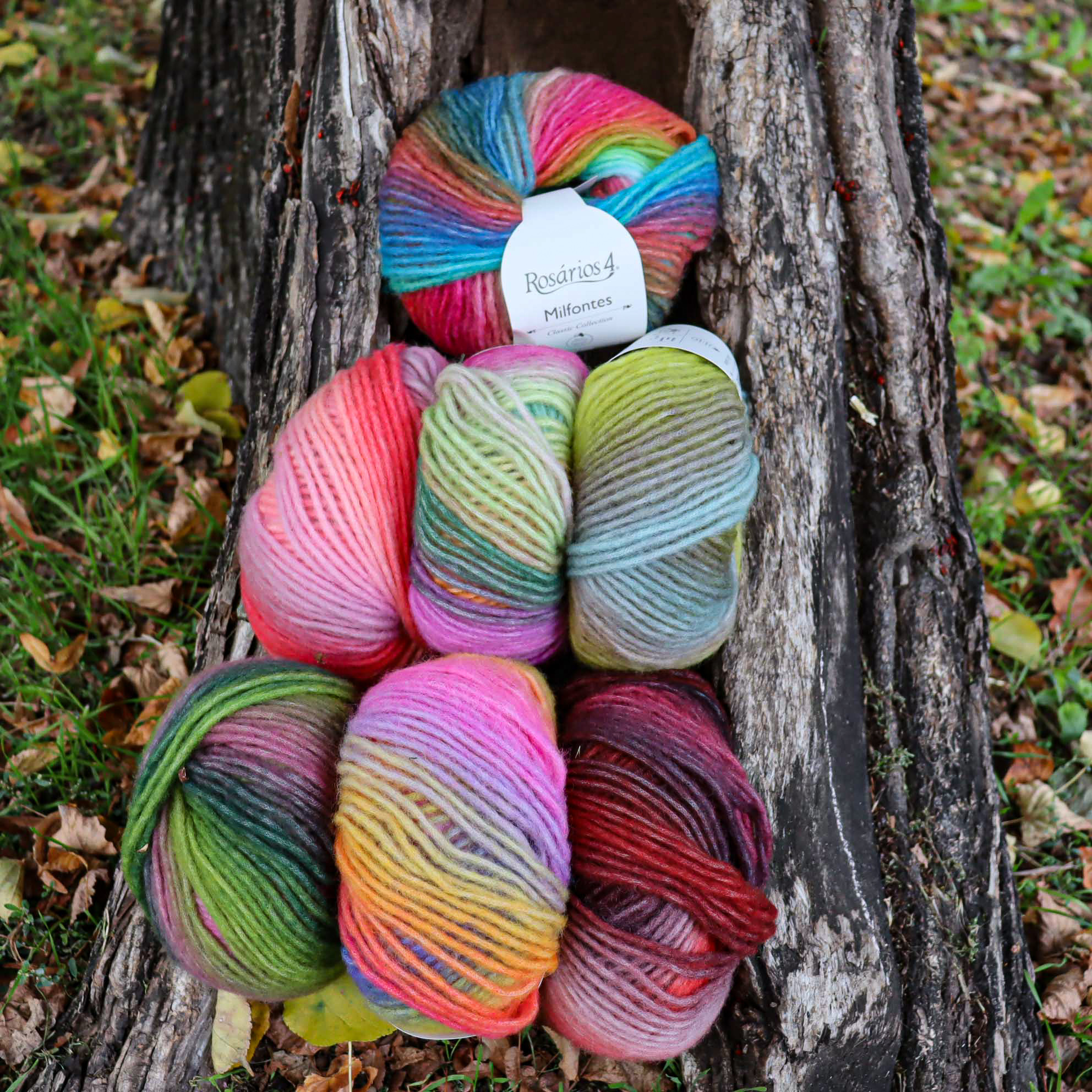 Milfontes 01 - "Bathory" bordovo červeno vínová melírovaná merino vlna