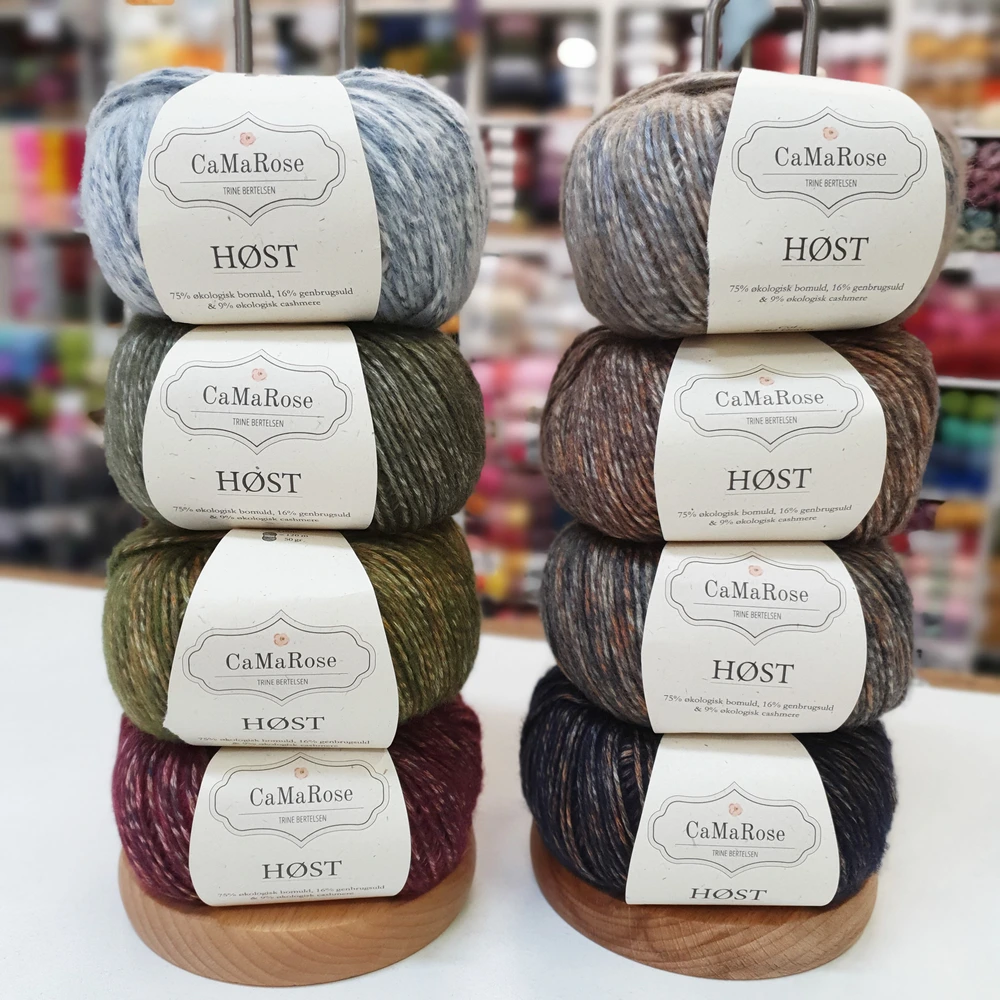 HØST 8200 MARMOR - modrá striekaná vlna z bavlny, kašmíru a recyklovanej vlny