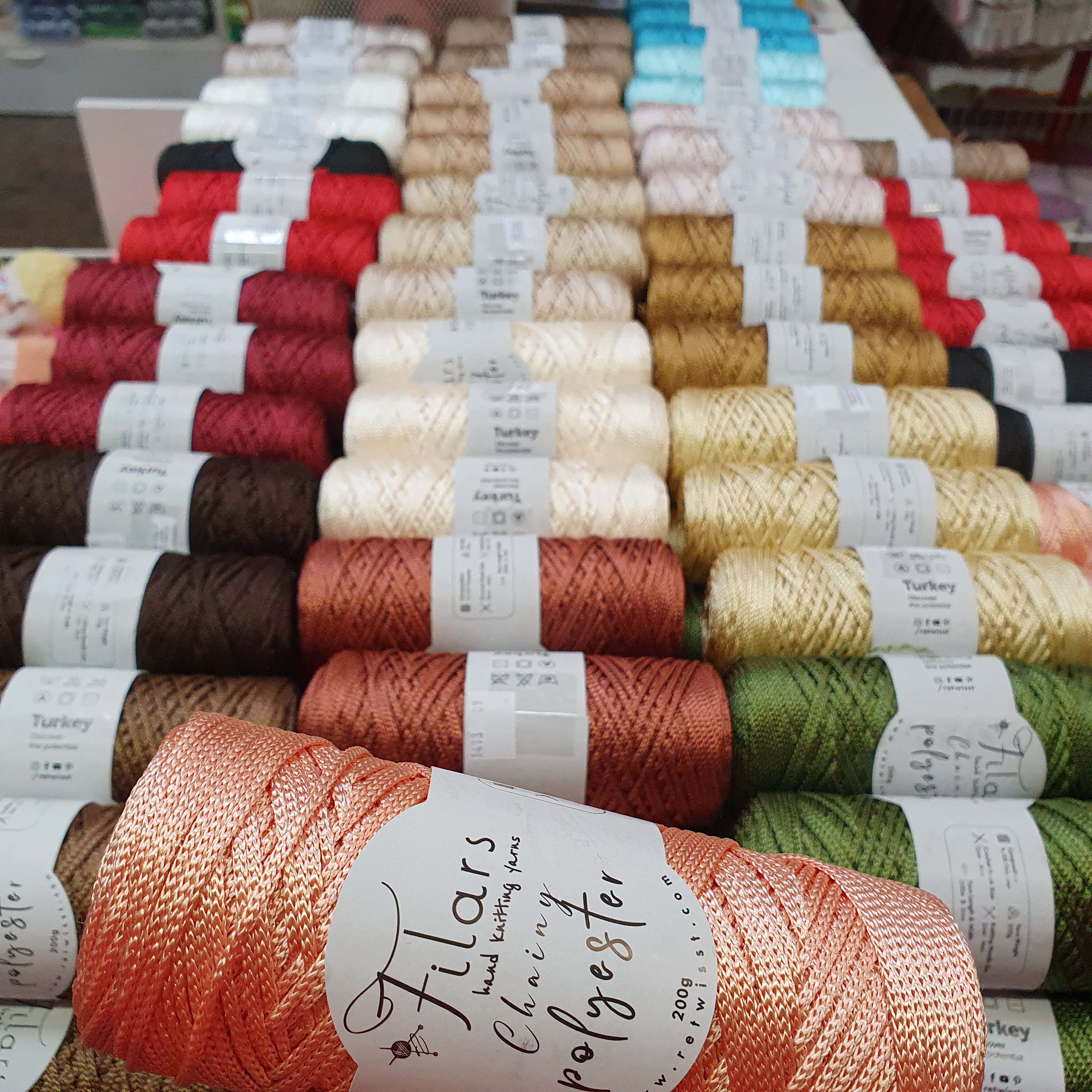 Chainy 17 - biela polyestrová priadza na kabelky / tašky / košíky