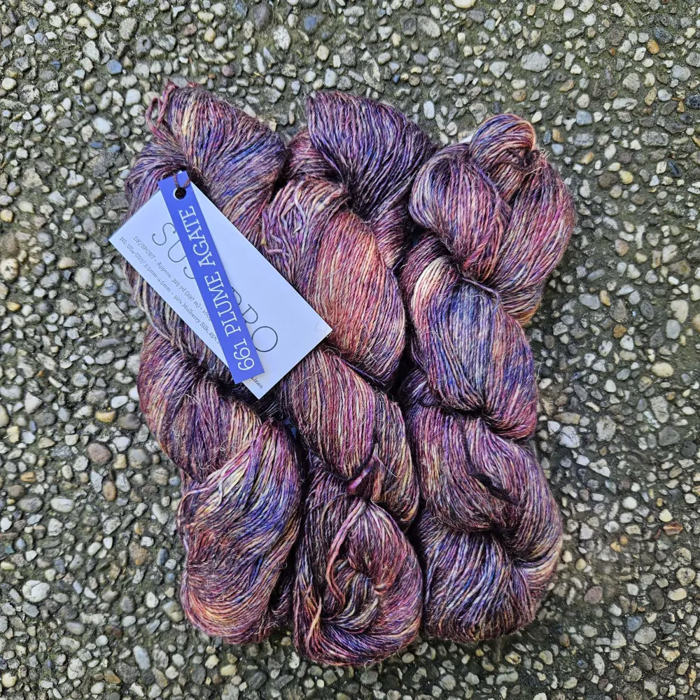 iba 1KS! Susurro - 661 Plume Agate - fialovo cyklámen priadza z morušového hodvábu, ľanu a merina